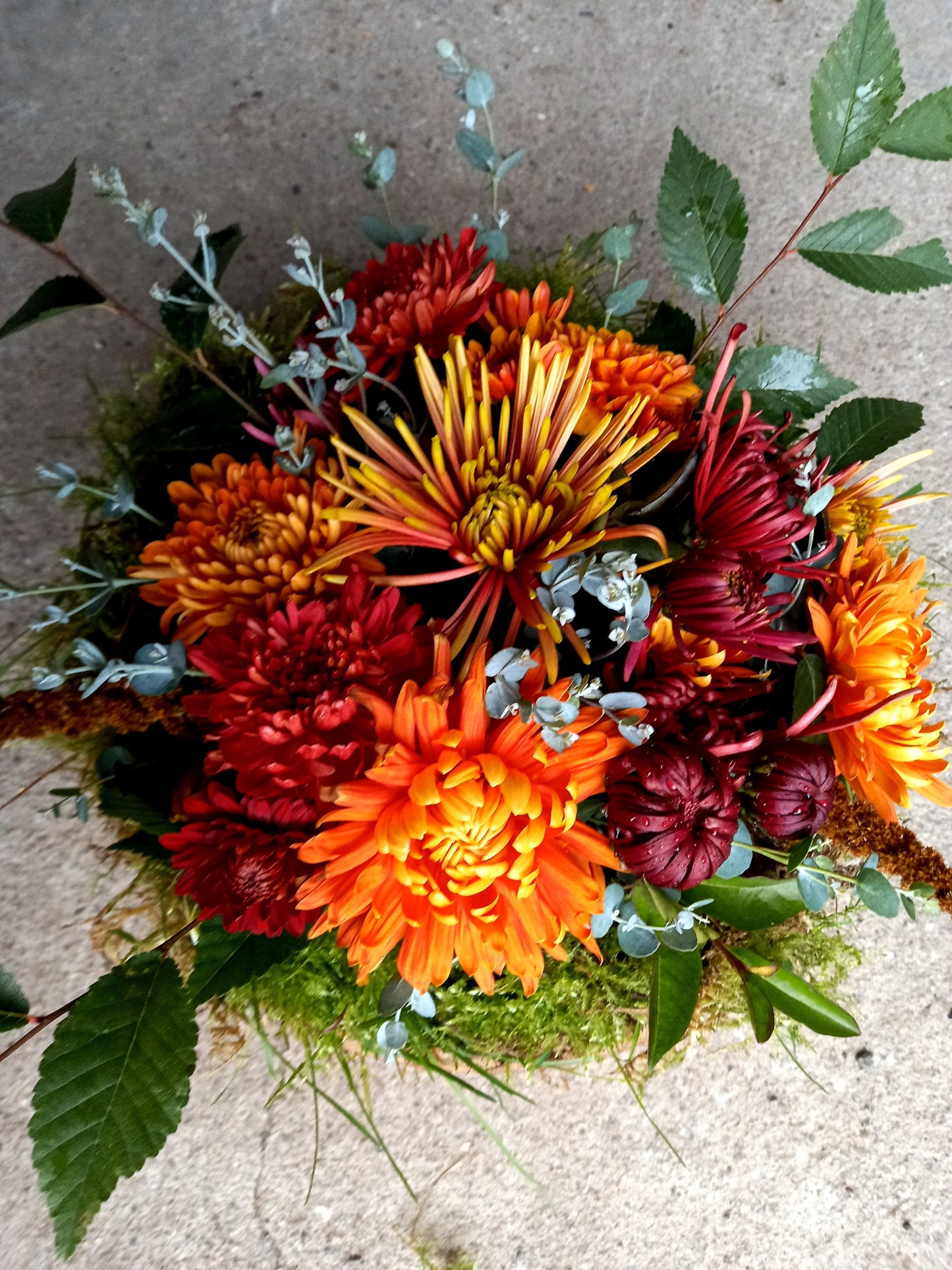 Bloemstuk chrysanten - 30 cm